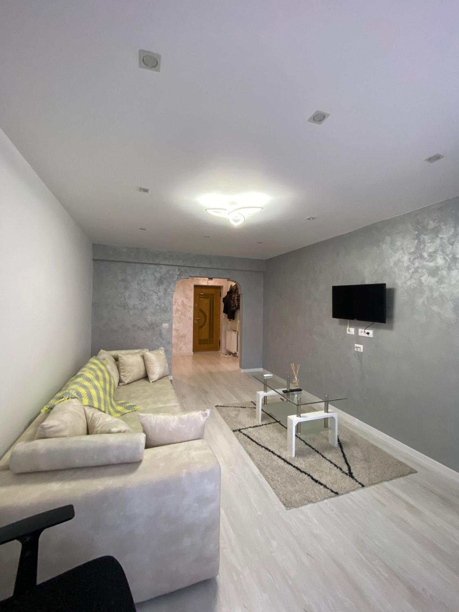 Sorinaapartament Târgu Neamţ Exterior foto
